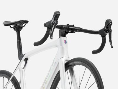 Trek Madone SL 5 M Gloss Crystal White/Matte Deep Smoke Produktbild 10