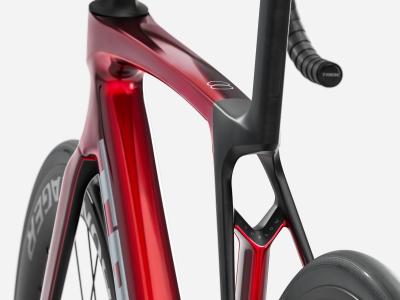 Trek Madone SL 6 S Gloss Fury Red/Matte Deep Smoke Produktbild 3