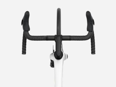 Trek Madone SL 6 S Gloss Crystal White/Matte Deep Smoke Produktbild 2